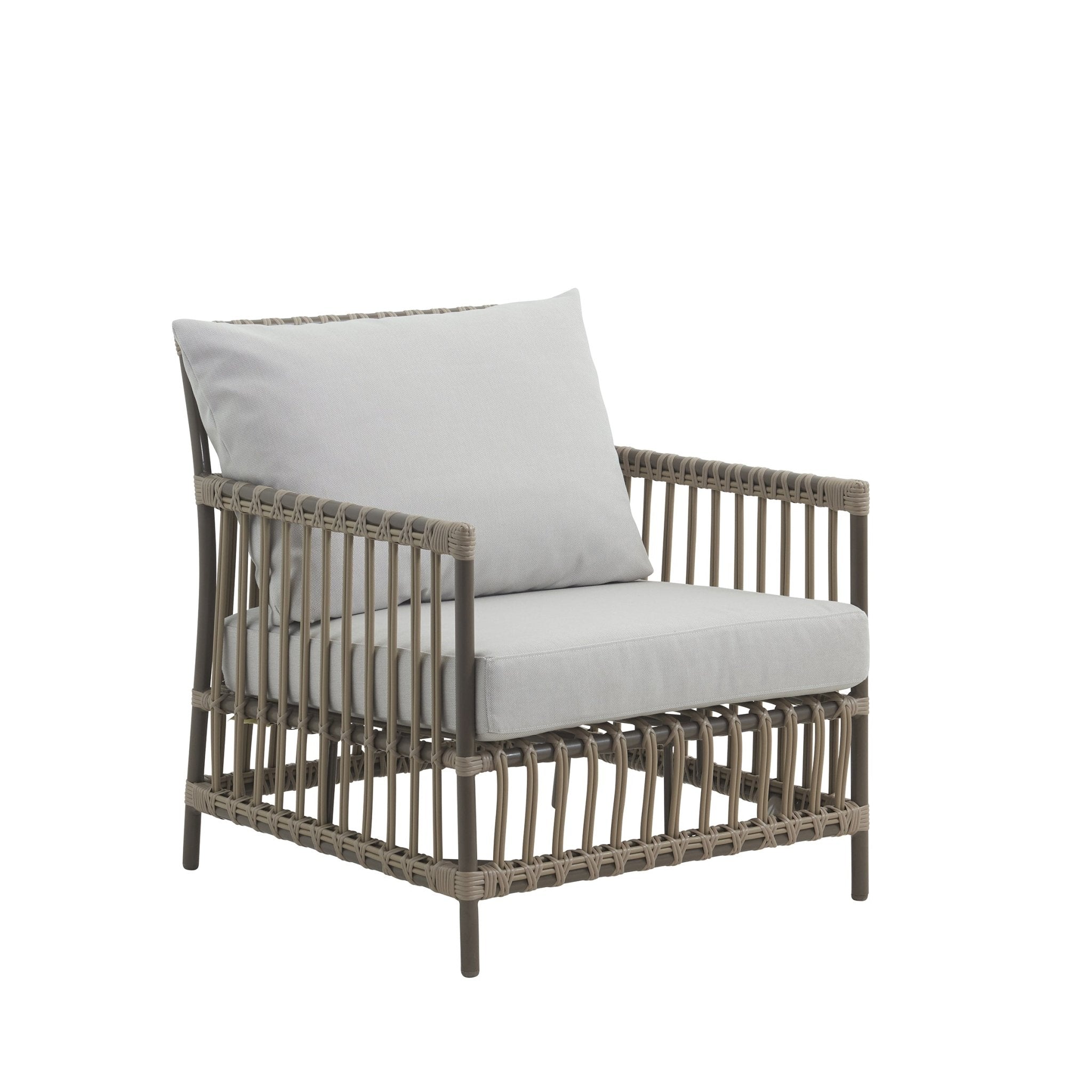 Caroline Lounge Chair - Exterior